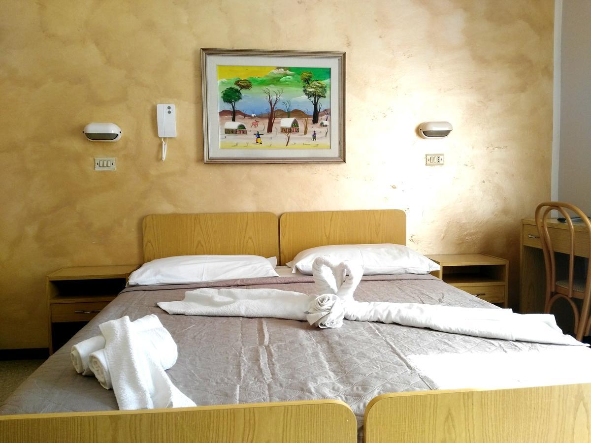 Hotel Marittimo Rimini Eksteriør billede
