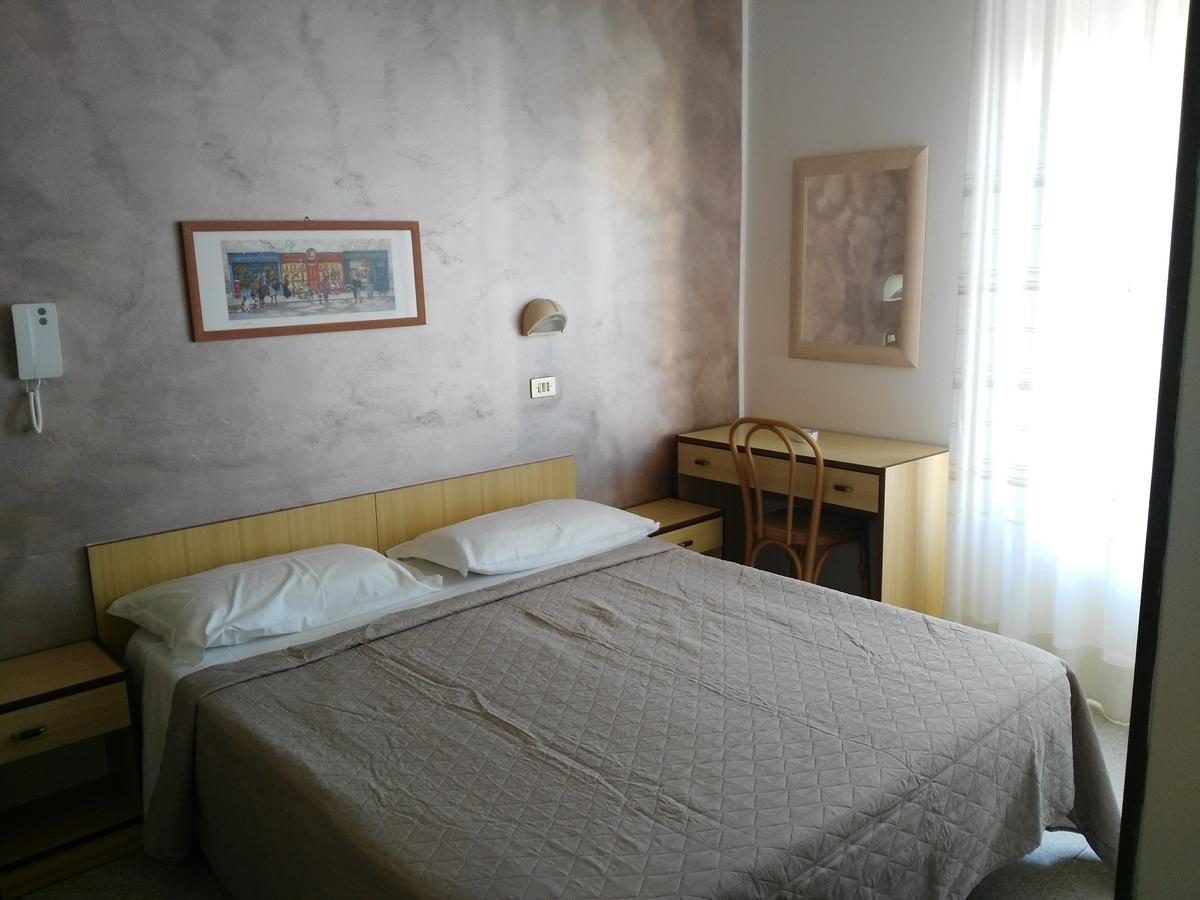 Hotel Marittimo Rimini Eksteriør billede