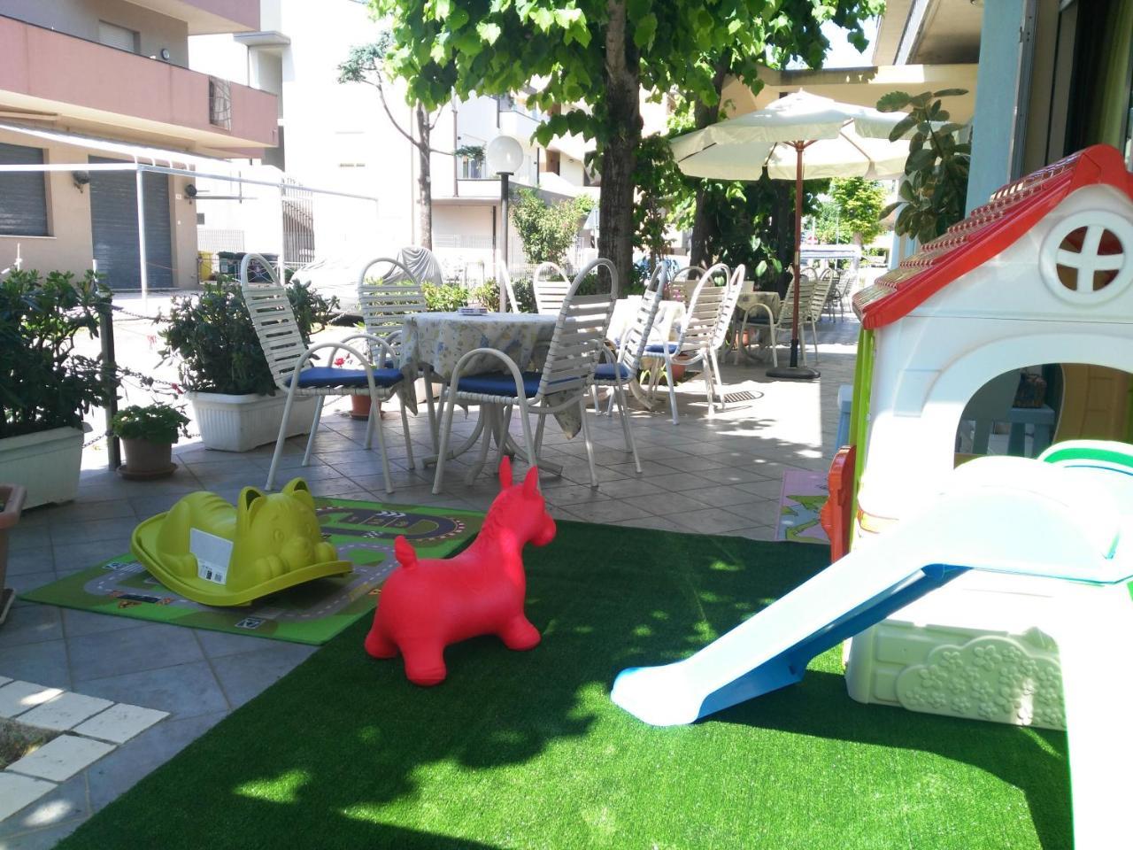Hotel Marittimo Rimini Eksteriør billede
