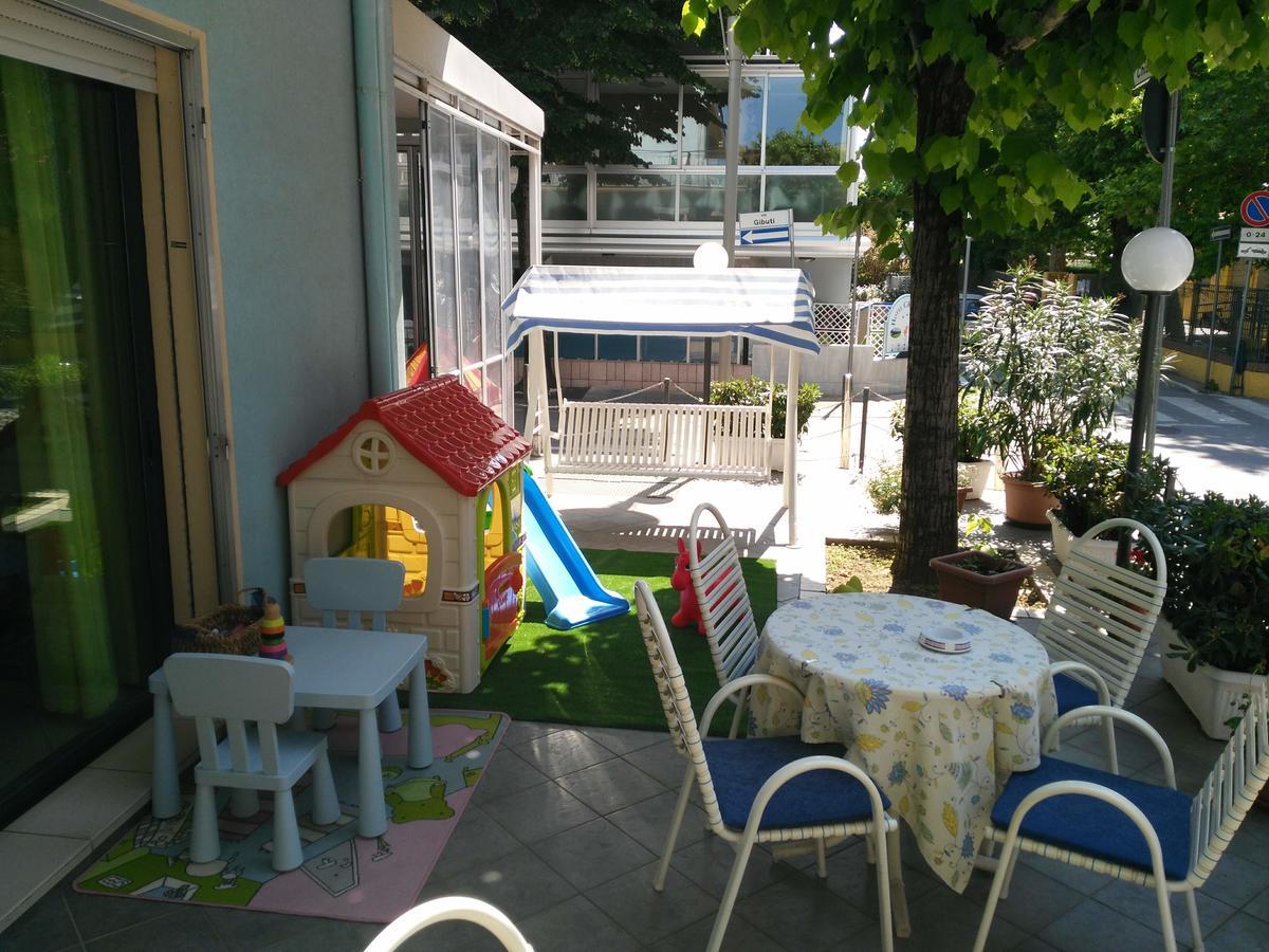 Hotel Marittimo Rimini Eksteriør billede