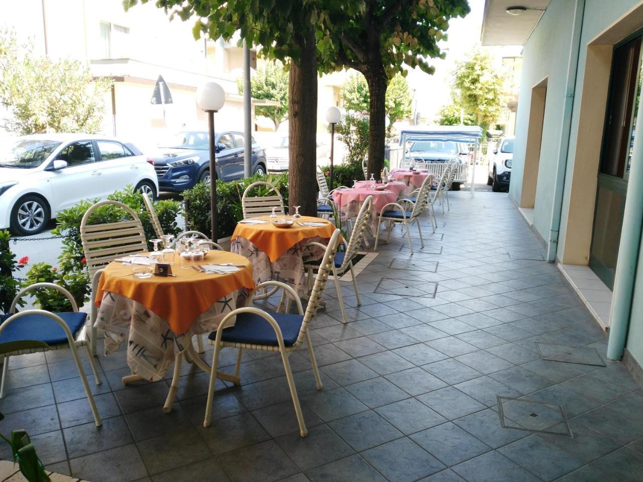 Hotel Marittimo Rimini Eksteriør billede