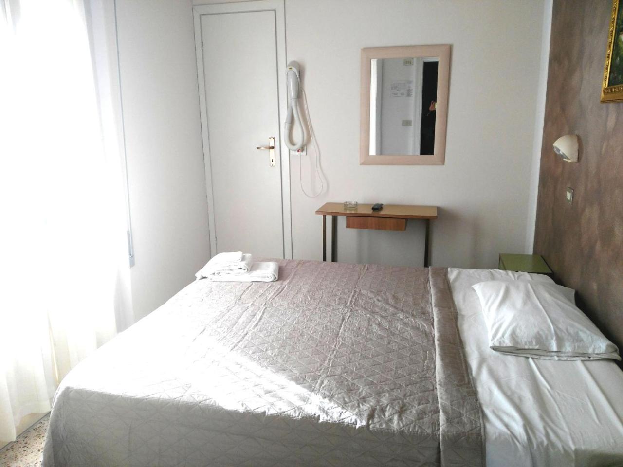 Hotel Marittimo Rimini Eksteriør billede